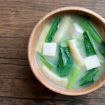 小松菜と豆腐、油揚げのお味噌汁